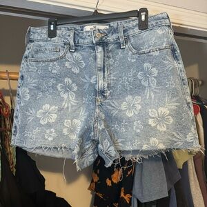 Hollister Jean shorts